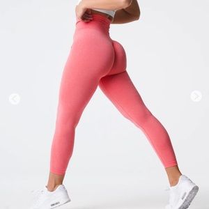 NVGTN SEAMLESS LEGGINGS. NEVER WORN. XS